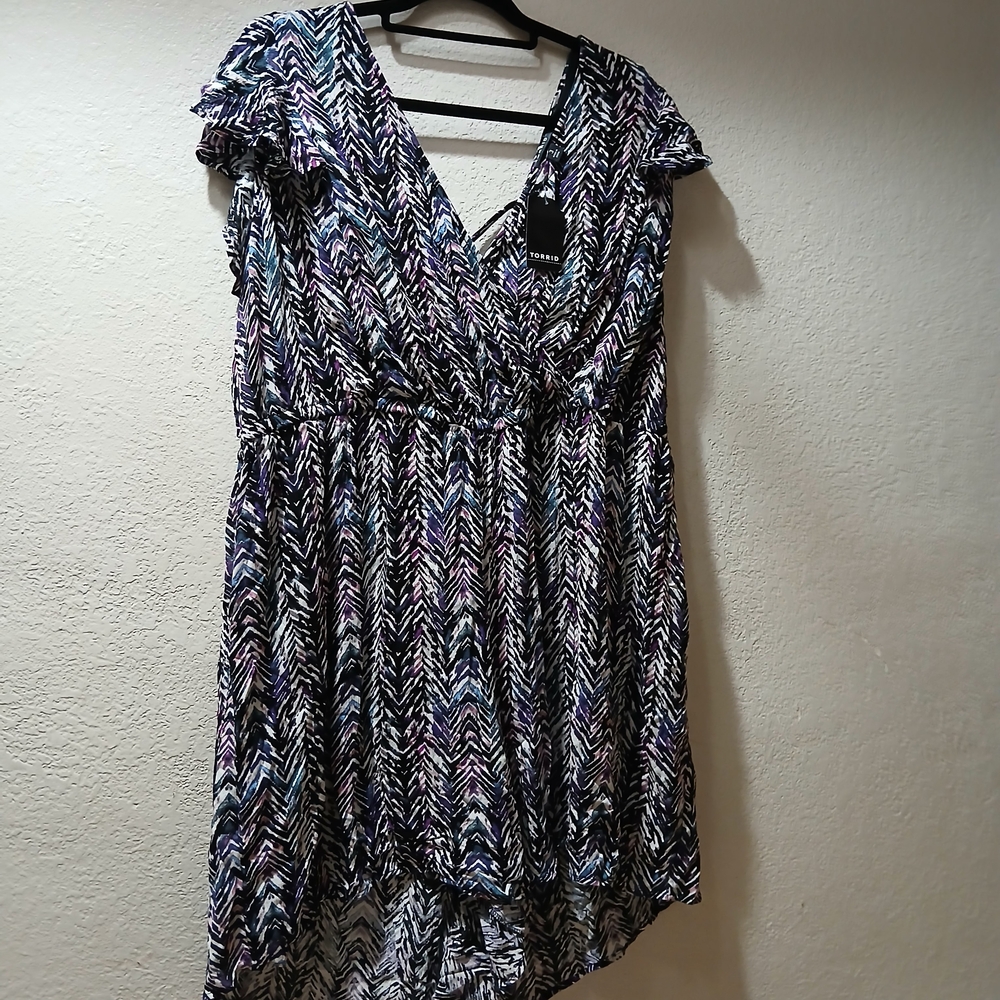 Torrid  size 3 nwot Black and Purple Romper